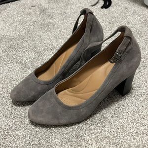 Clarks heels